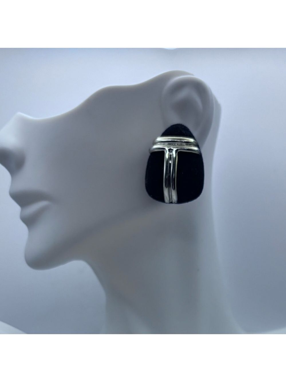 Vintage 80s Geometric Black Velvet & Gold Tone Clip-On Earrings